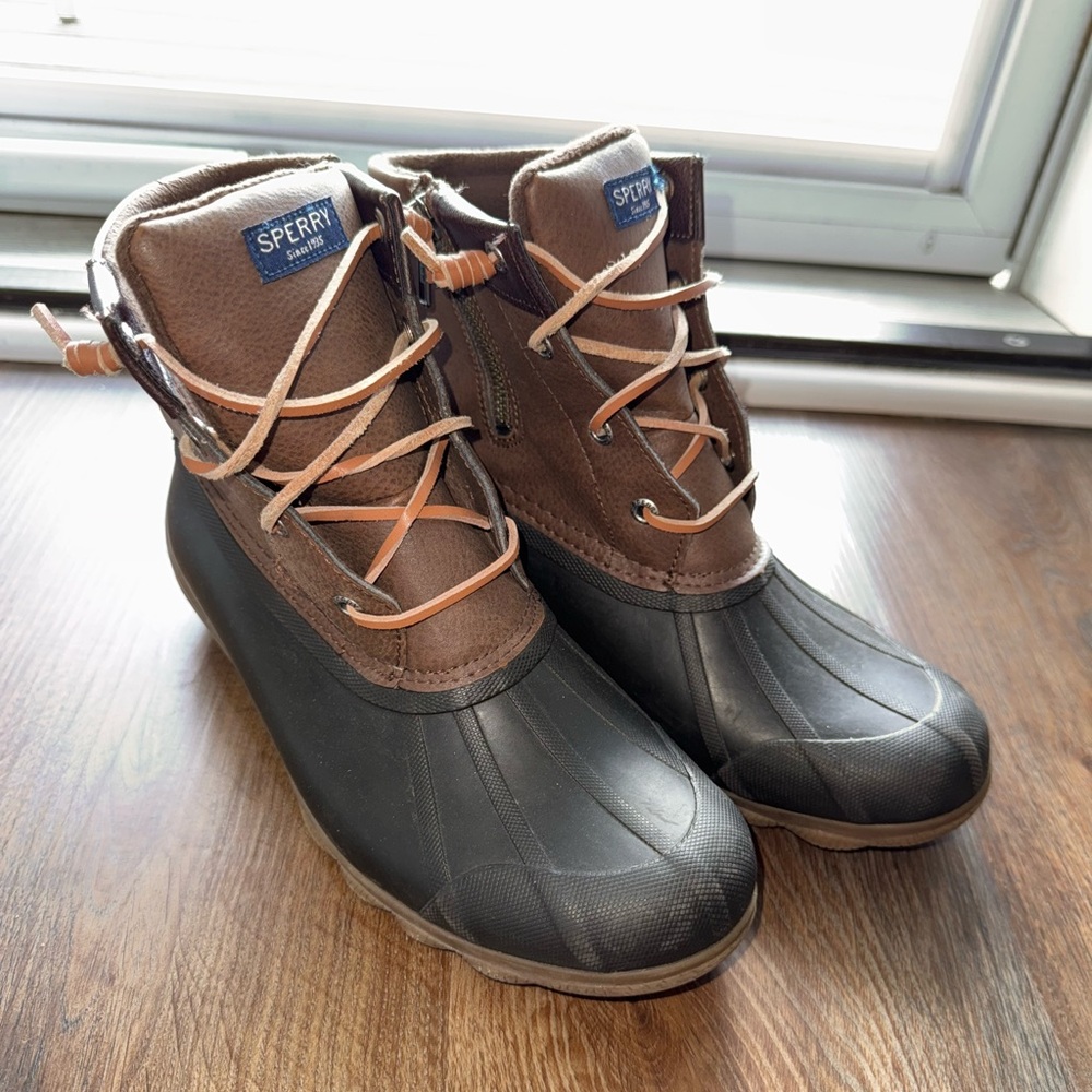 Sperry Leather Duck Boots women’s 7.5